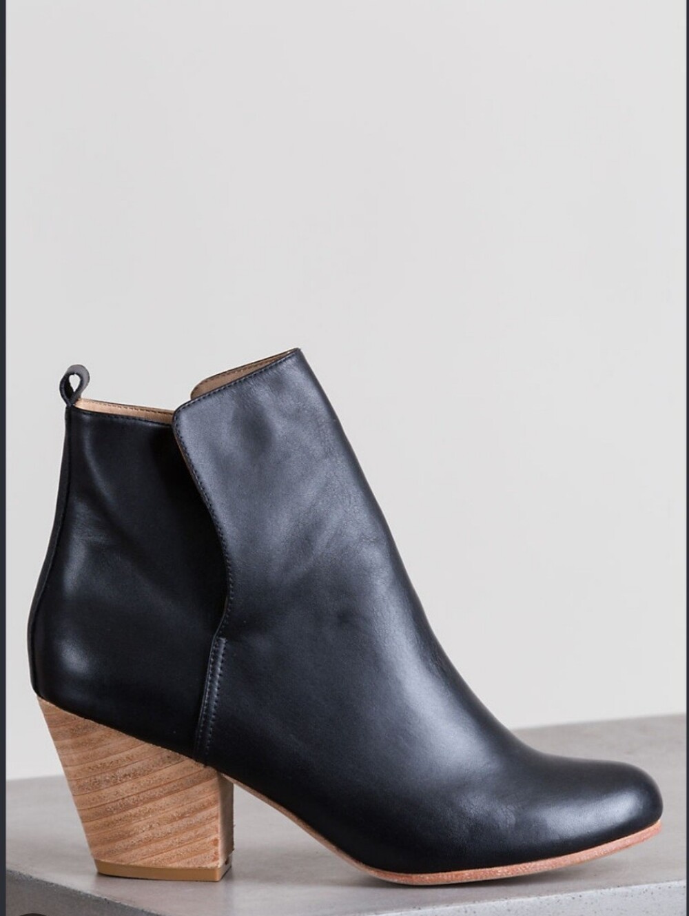 FORTRESS OF INCA Black Leather Ankle Boots with Wood Block Heel Sz 37